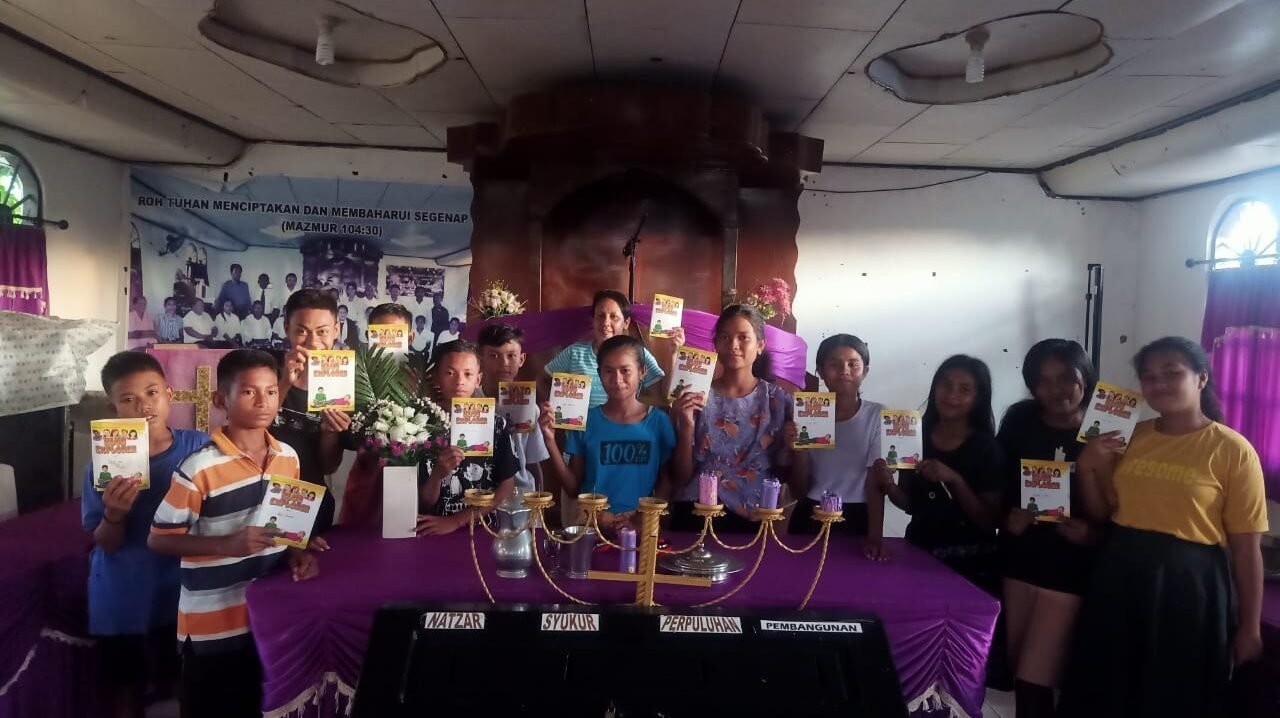 KEL.Ledy Laikodat -kls remaja siloam Oehendak